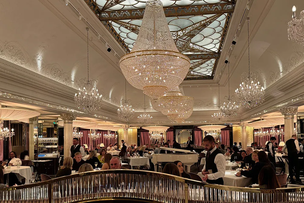 First Class Chauffeur Harrods | Luxury London Transfers, photo 4