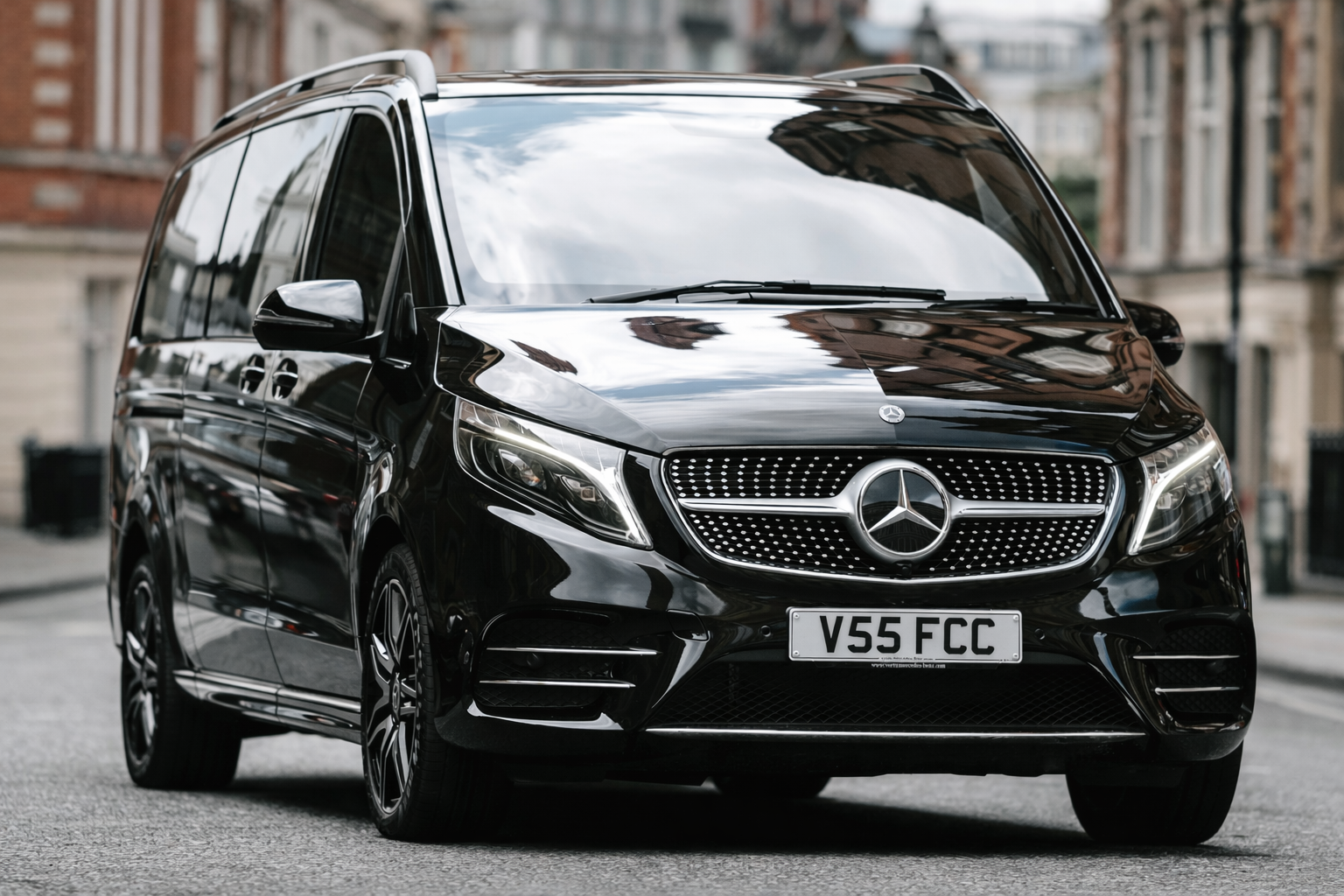 Mercedes Jet Class luxury group chauffeur van in London