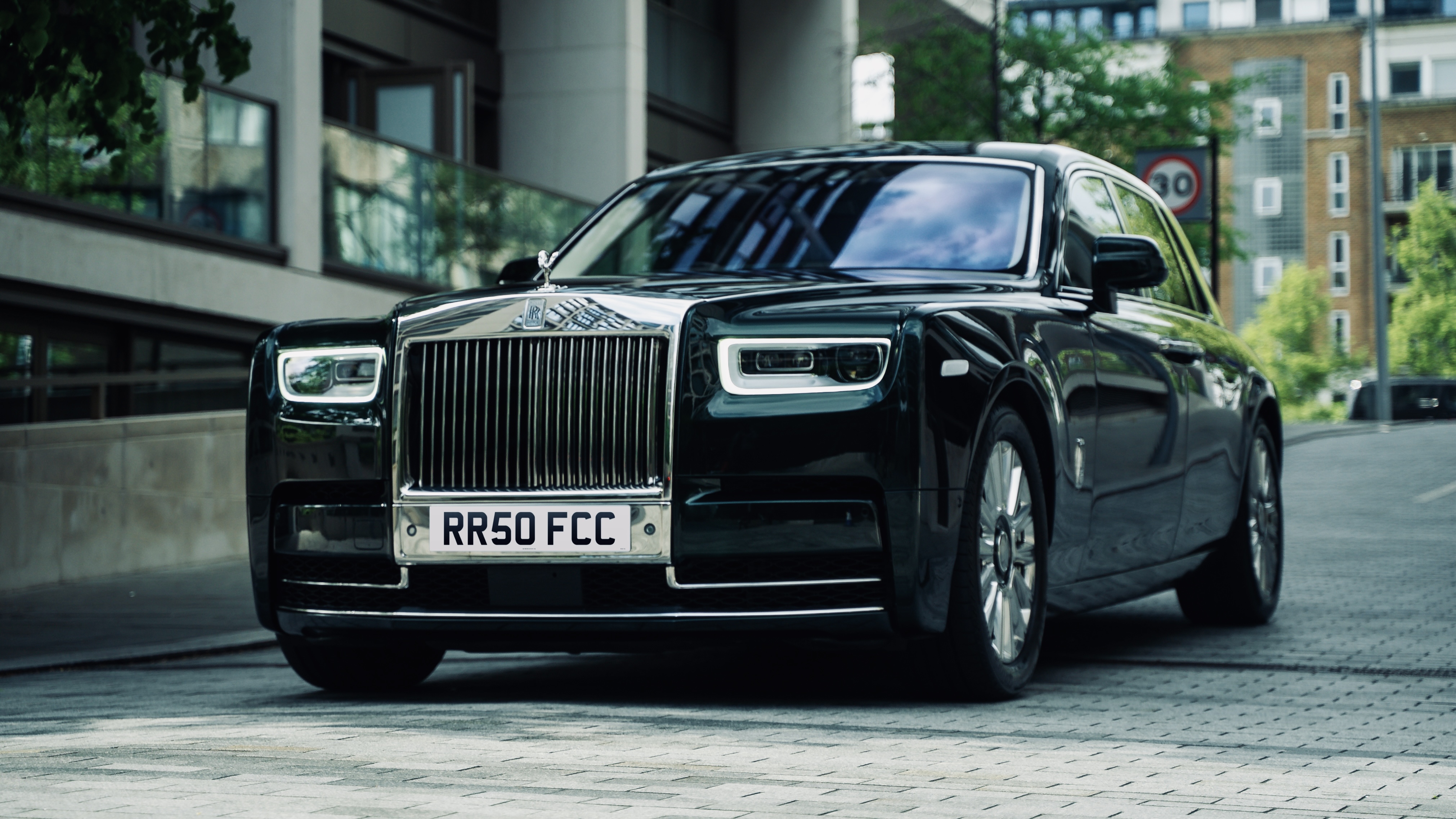 Black Rolls-Royce Phantom luxury chauffeur car in London