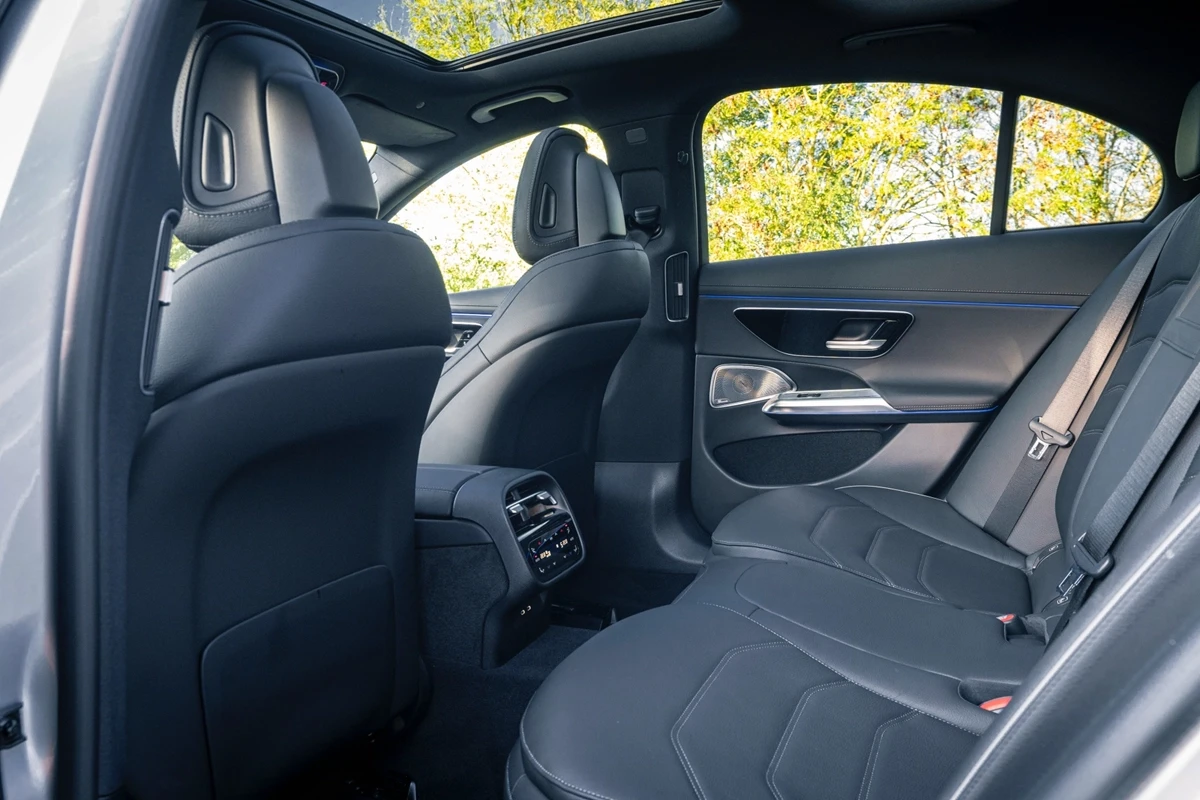 Mercedes-Benz E-Class - FC Chauffeurs 6