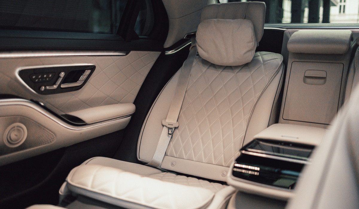 Mercedes-Benz S-Class - FC Chauffeurs 6