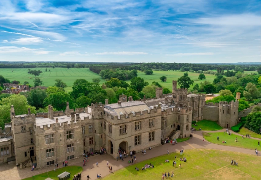 Warwick Castle - FC Chauffeurs