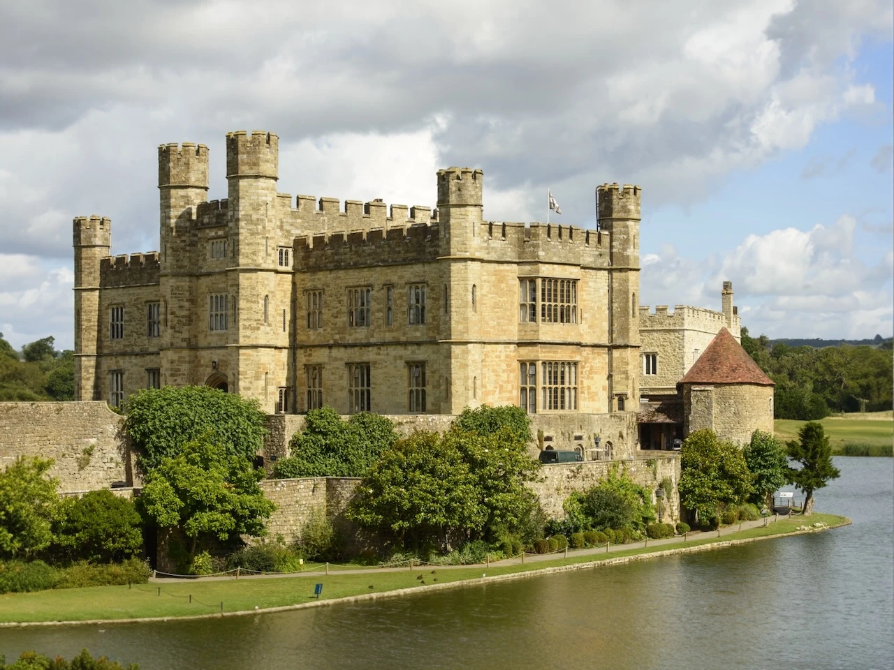 Leeds Castle - FC Chauffeurs
